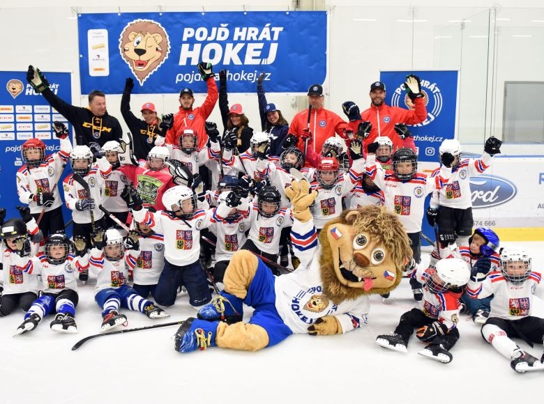 Týdne hokeje se zúčastnilo 3 500 dětí